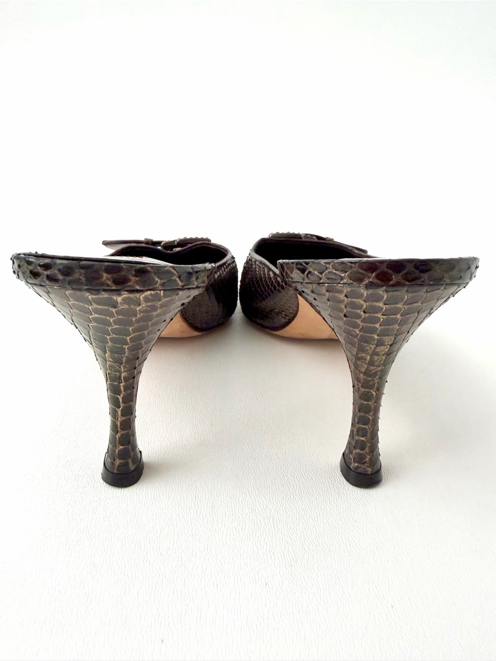 MANOLO BLAHNIK | Vintage Brown Python Snakeskin Crystal Buckle Mule Heels 39.5 - Picture 11 of 13